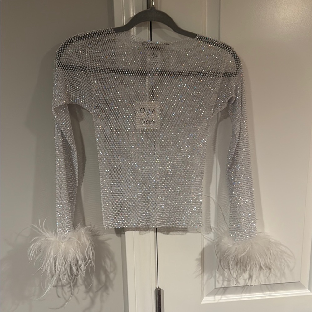 DAVI & DANI Sparkling Silver Top with Feather Cuffs
